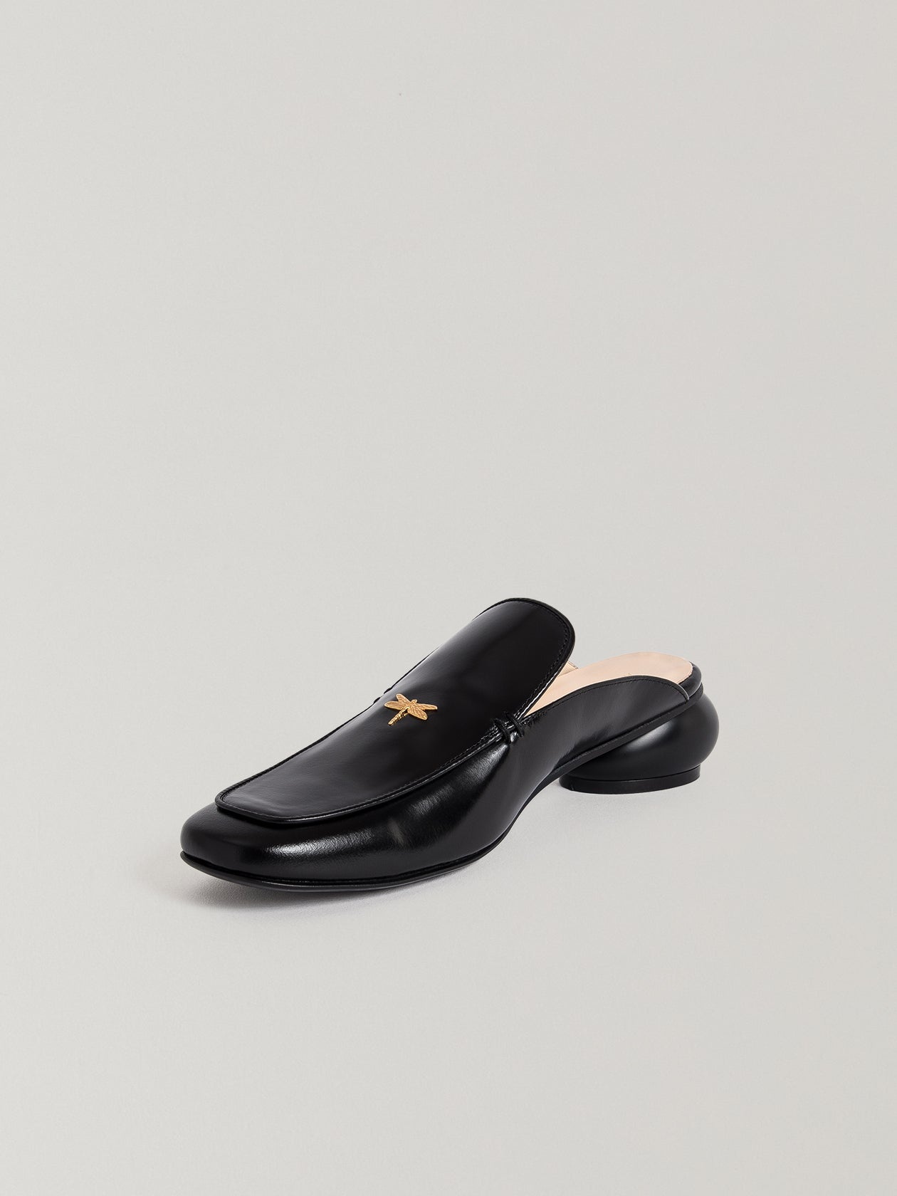 Rimu (with ornament) BK