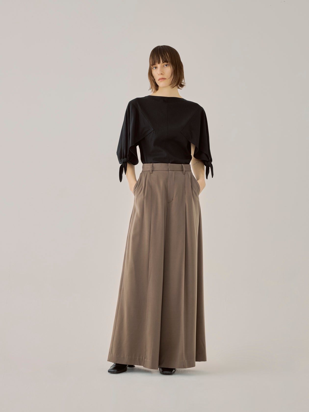 Carol wide cropped PT BR