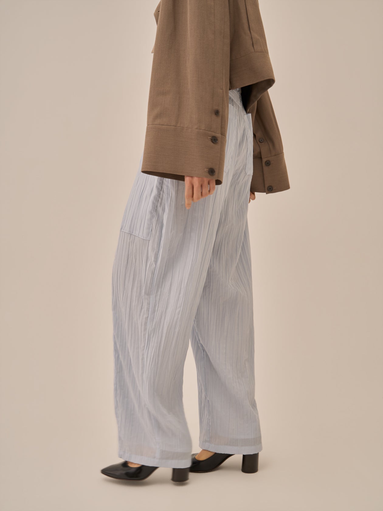 Sivi wrinkle barrel pants BL