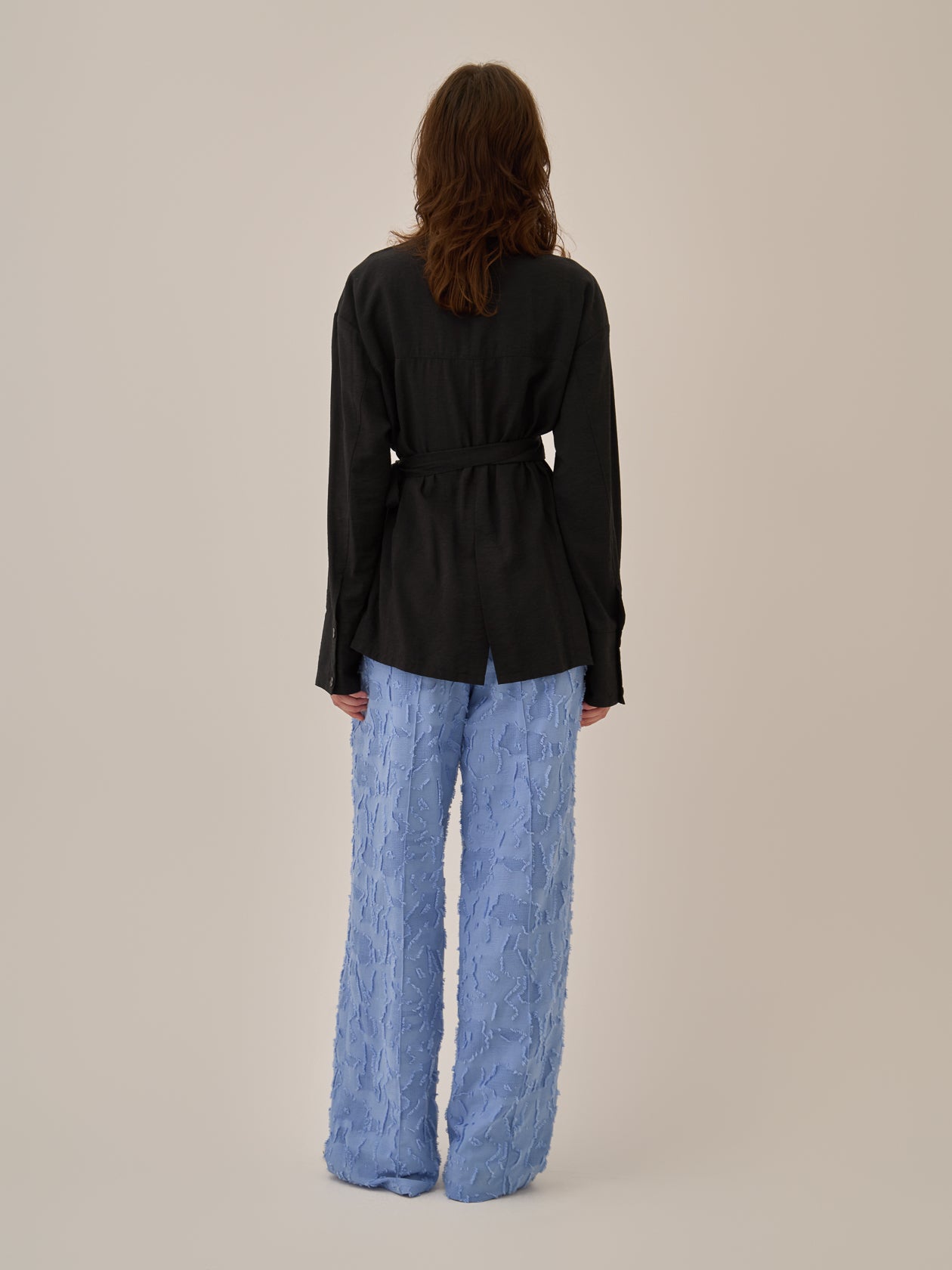 Leyla tie waist shirt BK