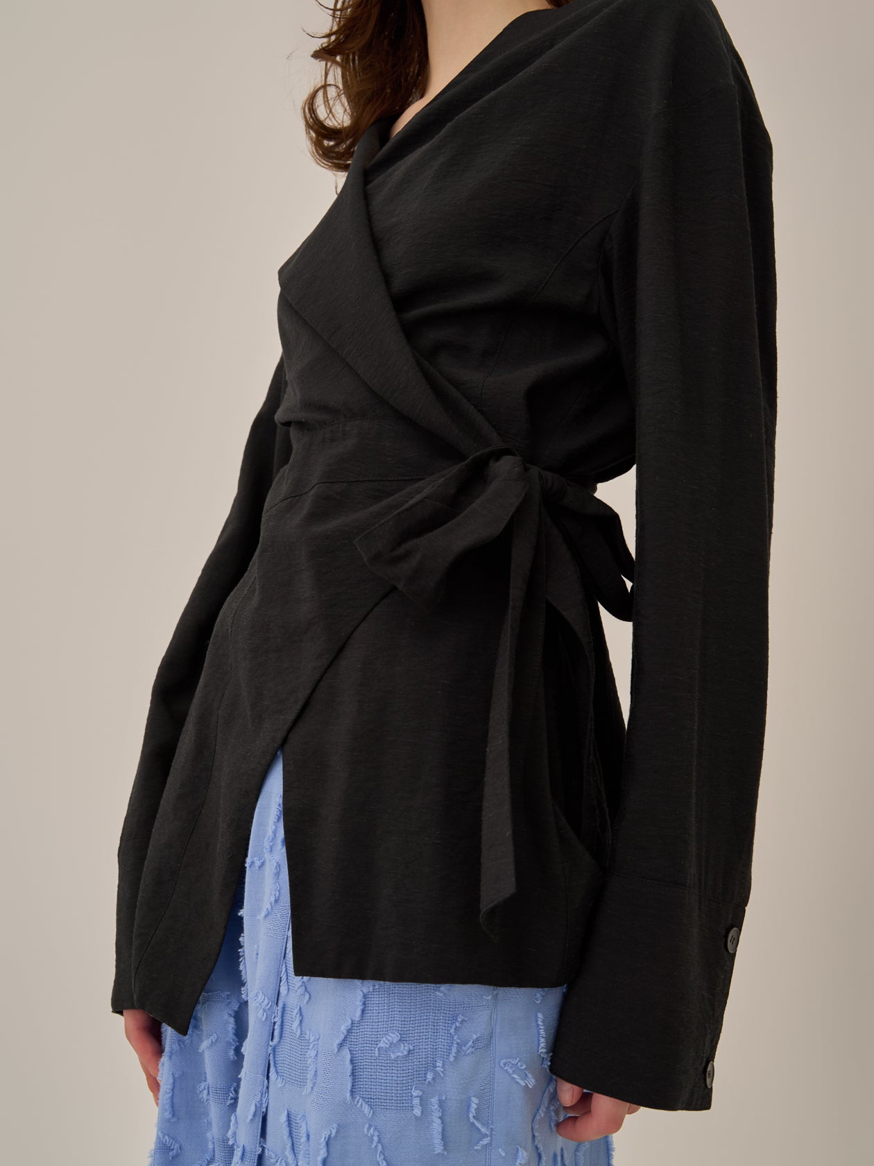 Leyla tie waist shirt BK