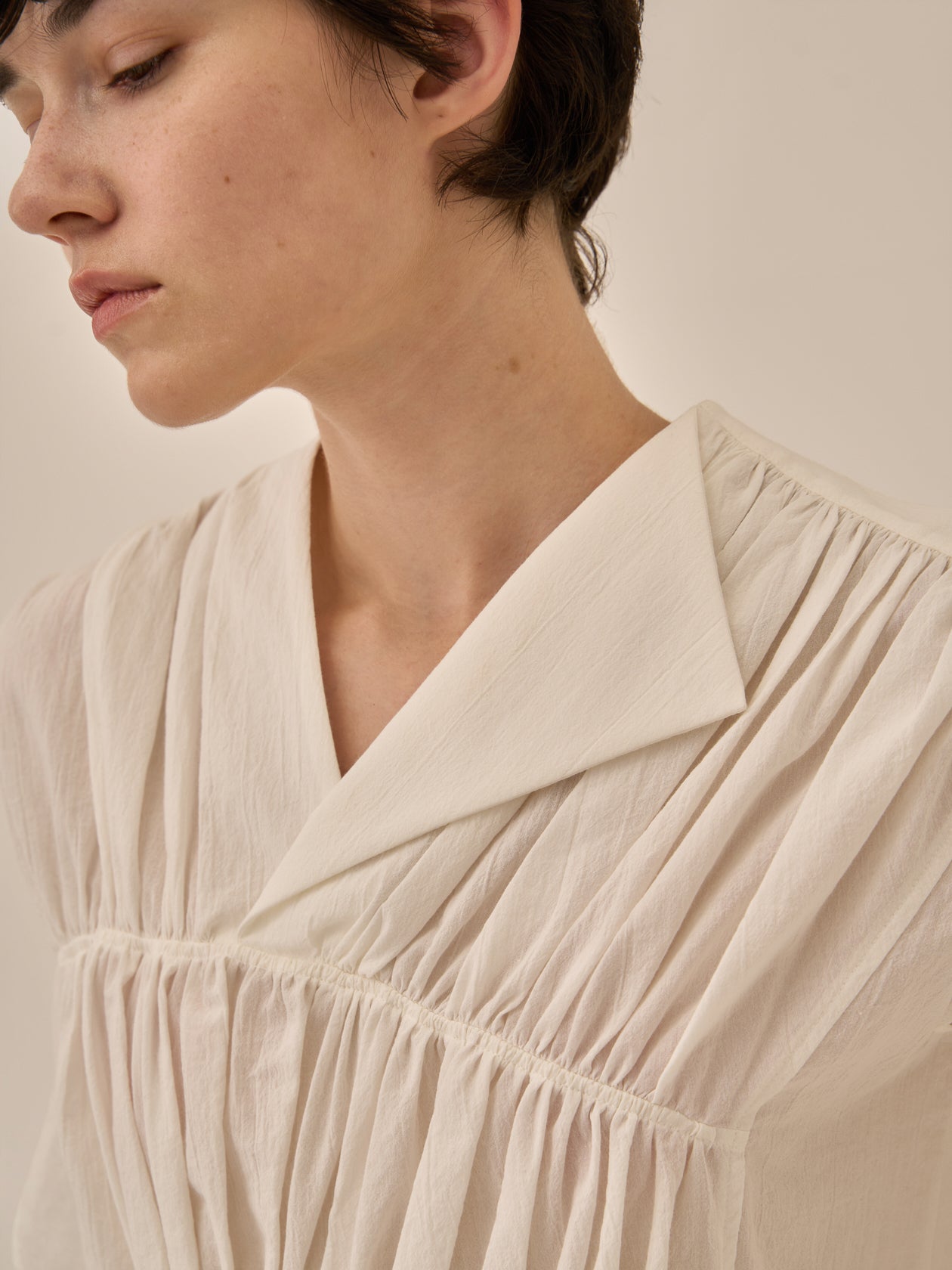 Sara gather panel pullover WH