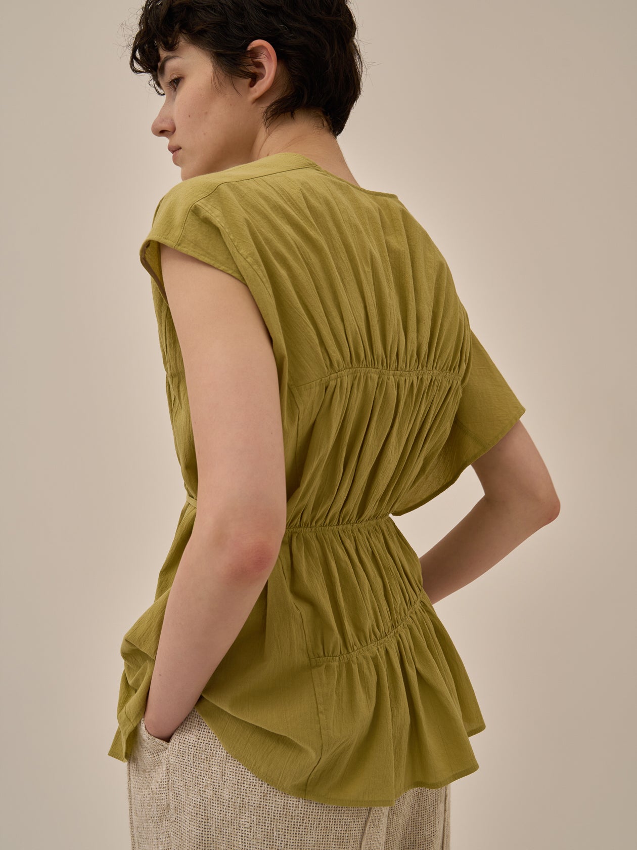 Sara gather panel pullover YE