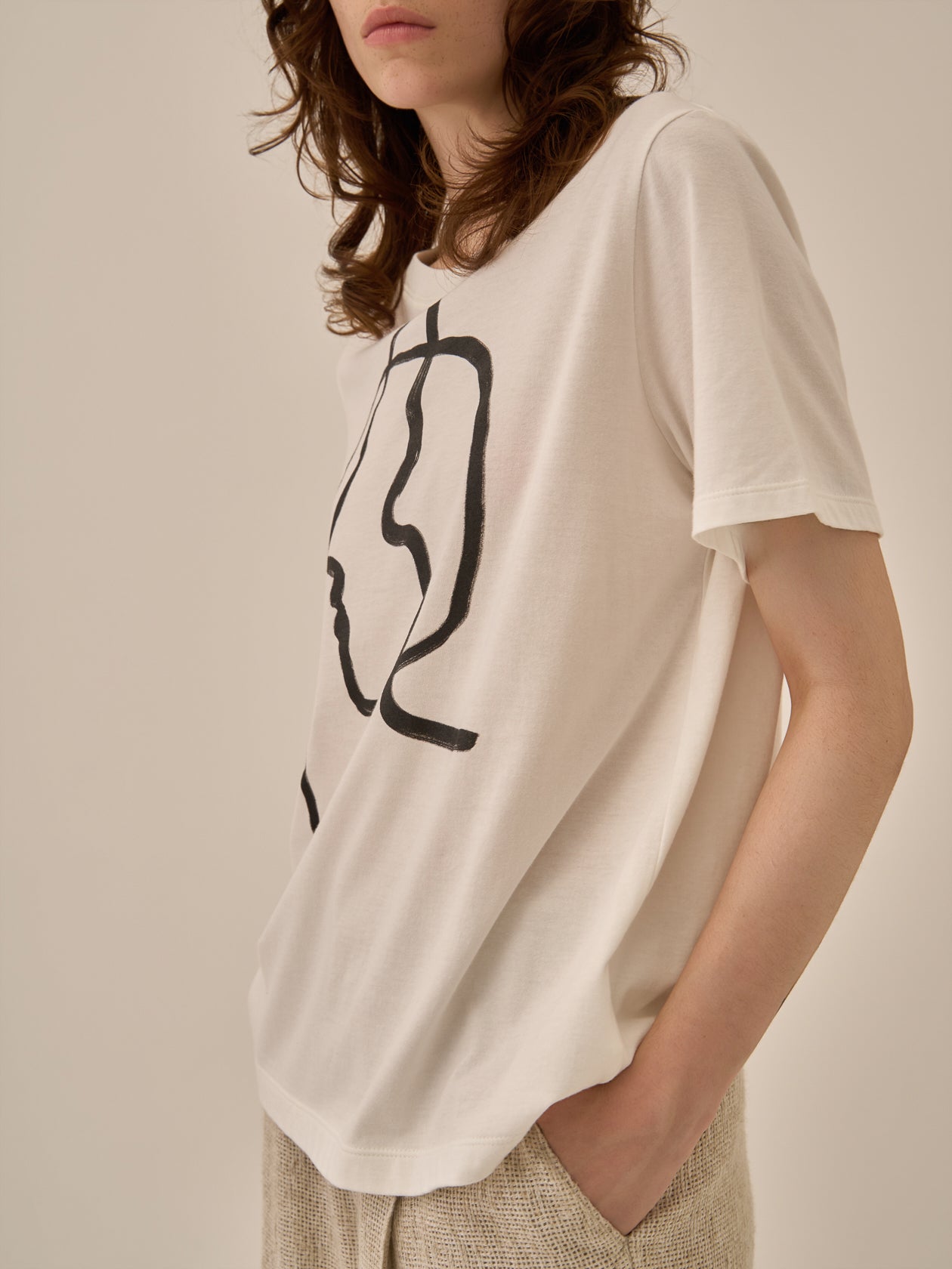 Line portrait T-shirt WH