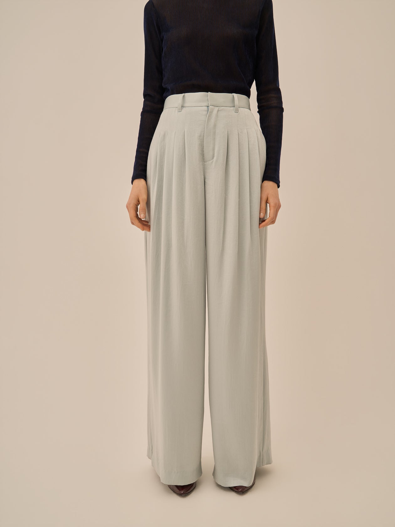 Karina tuck pants GR
