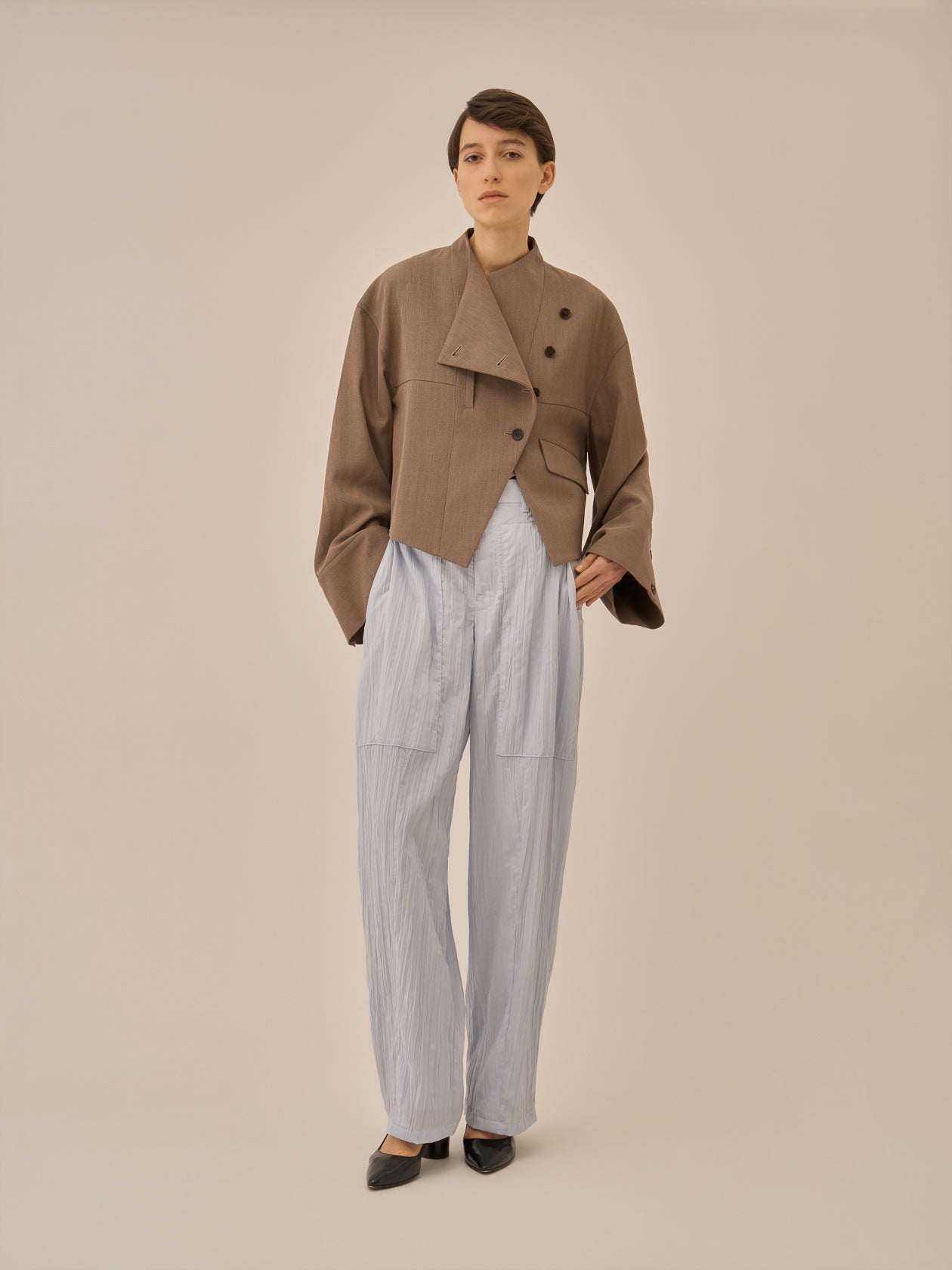 Sivi wrinkle barrel pants BL