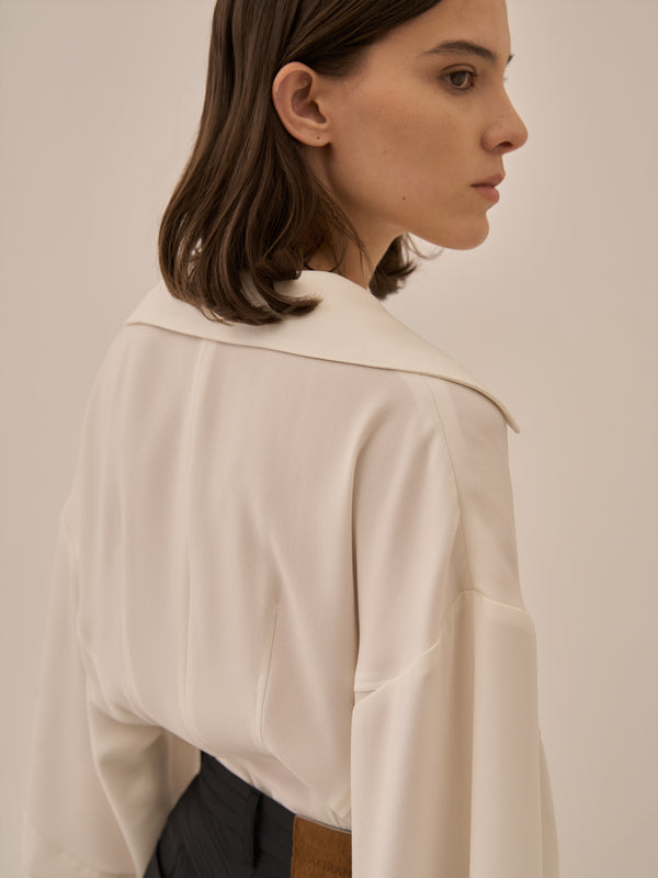 Phoebe shirt IV