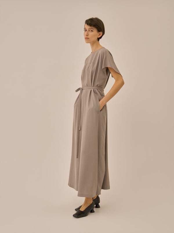 Selina back cape dress BE