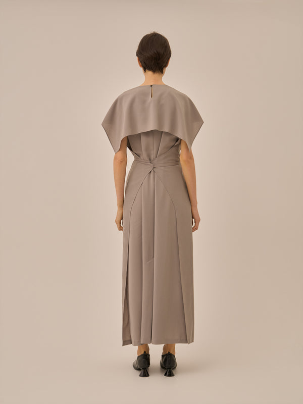 Selina back cape dress BE
