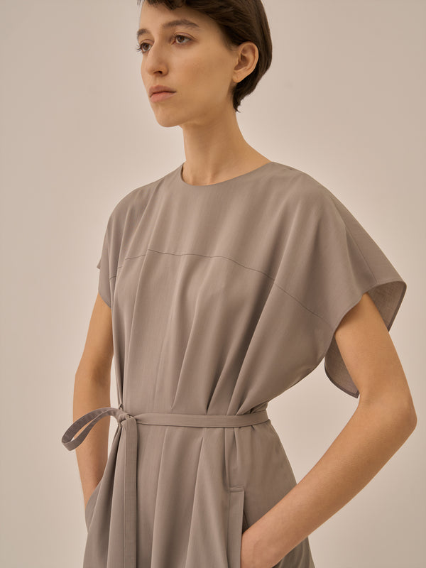 Selina back cape dress BE