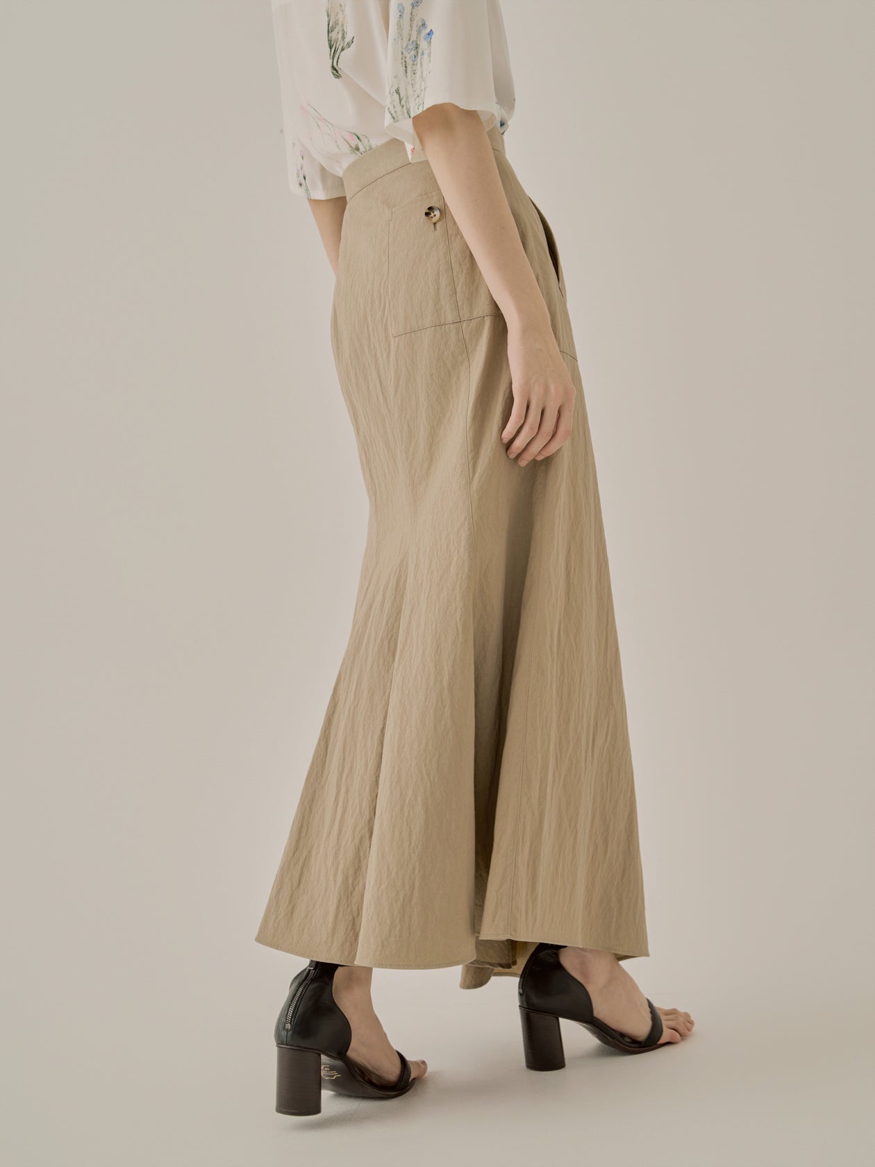 Kaarina front drape skirt BE