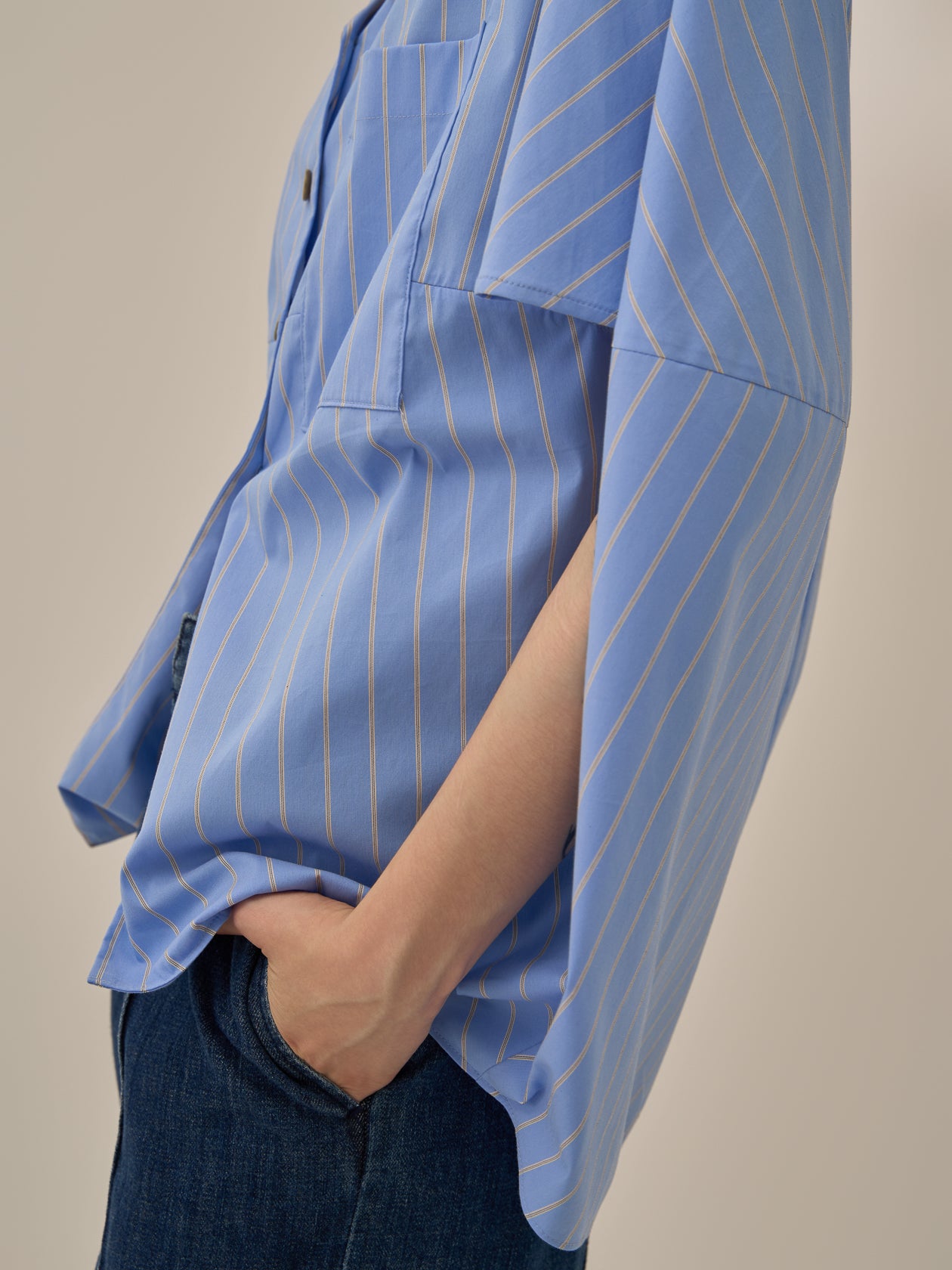 Aura stripe shirt BL