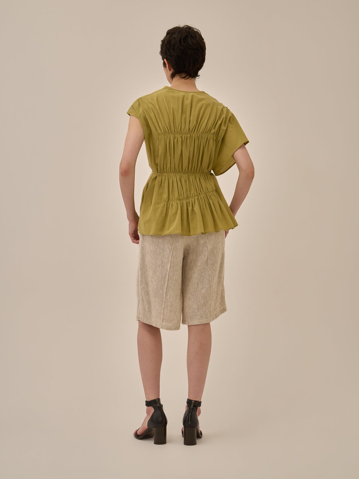 Sara gather panel pullover YE