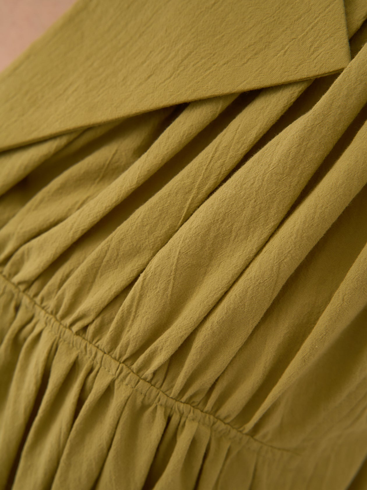 Sara gather panel pullover YE