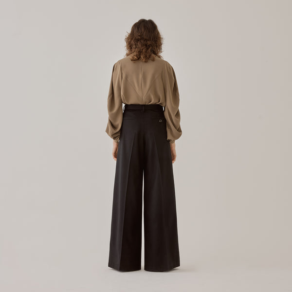 Mirka drape sleeve PO BE