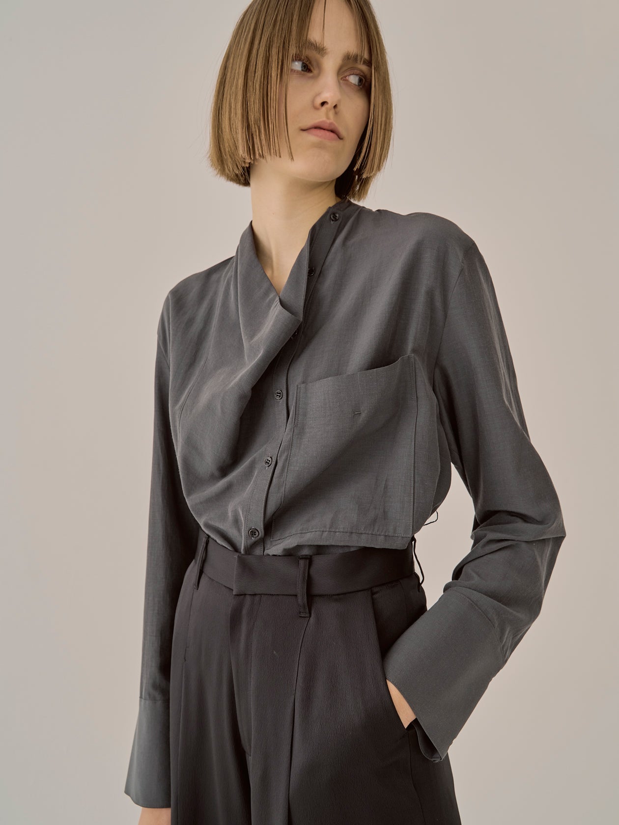 Tilda drape neck shirt GY