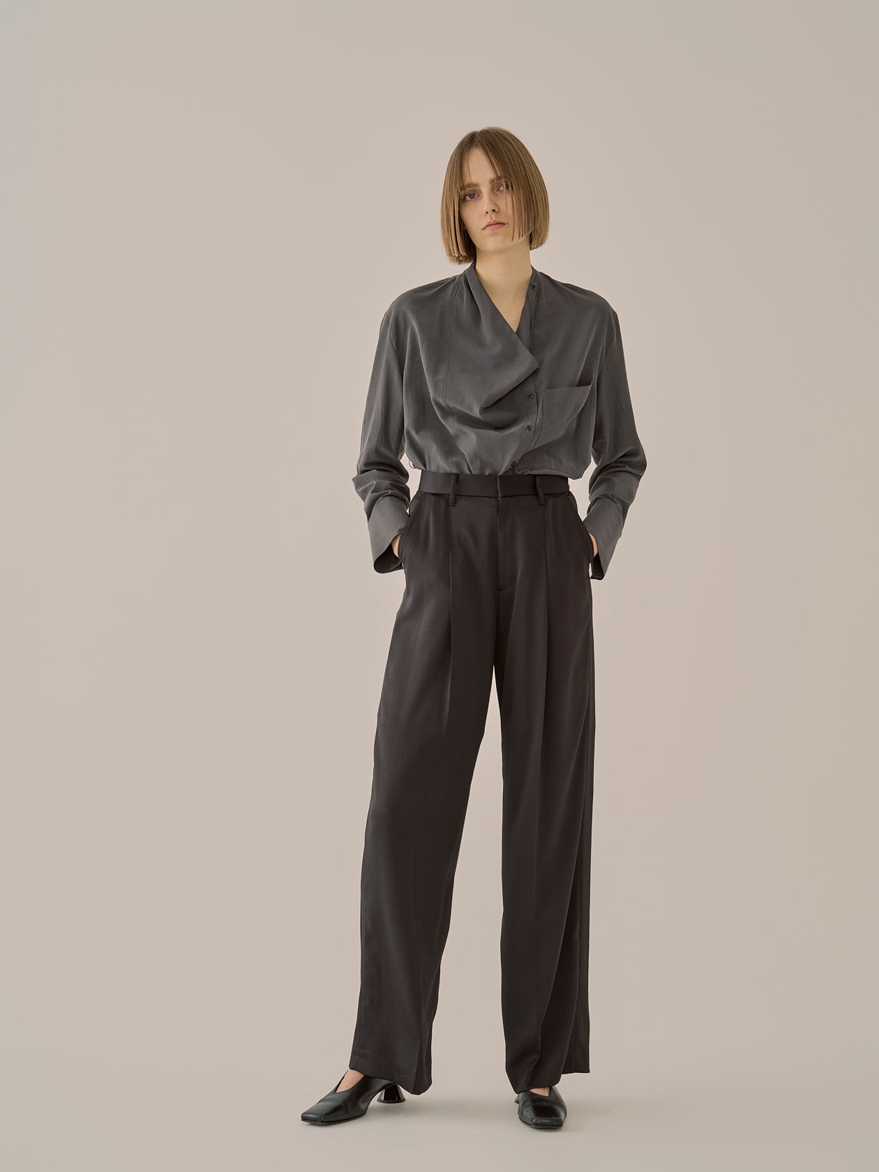 Tilda drape neck shirt GY