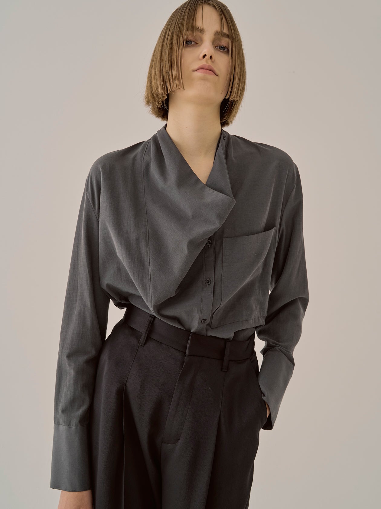 Tilda drape neck shirt GY