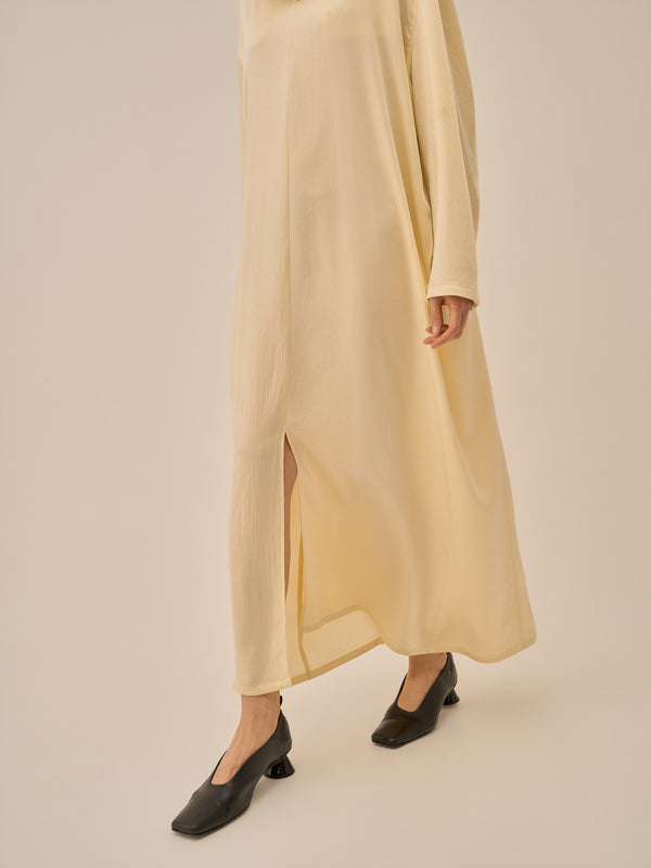 Karina stand collar dress YE