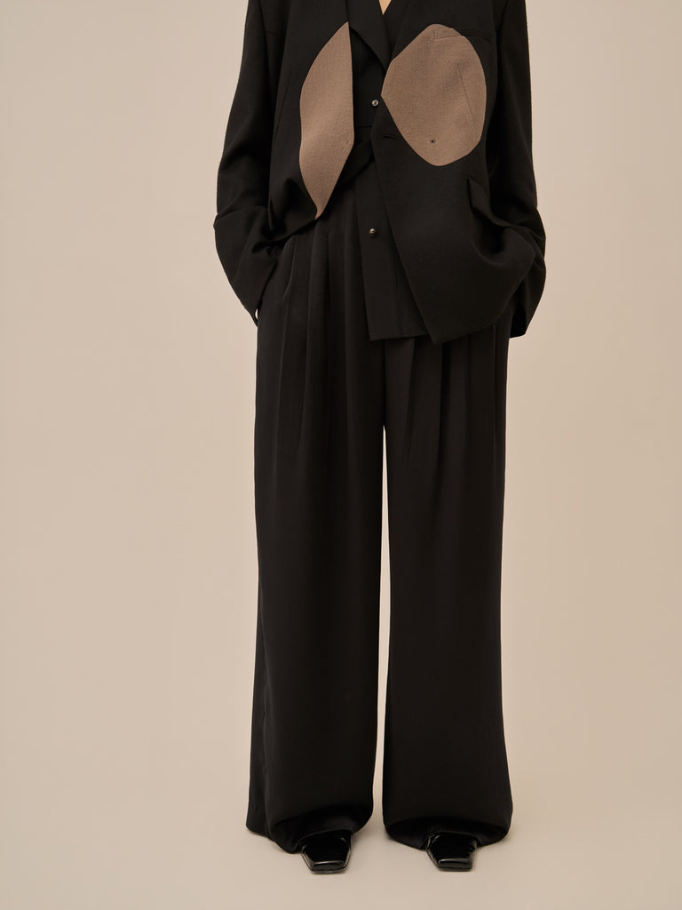Karina tuck pants BK