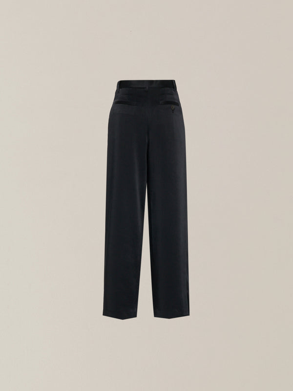 Karina tuck pants BK