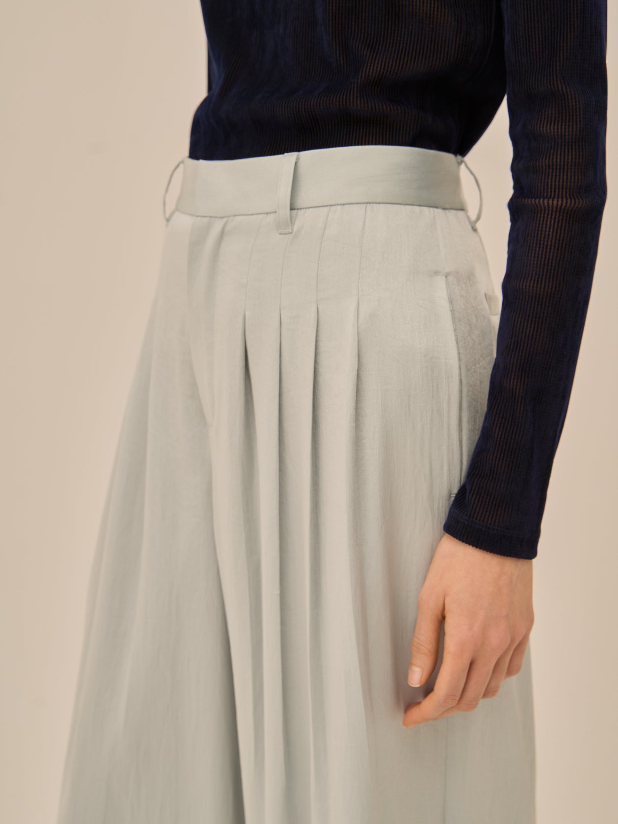 Karina tuck pants GR