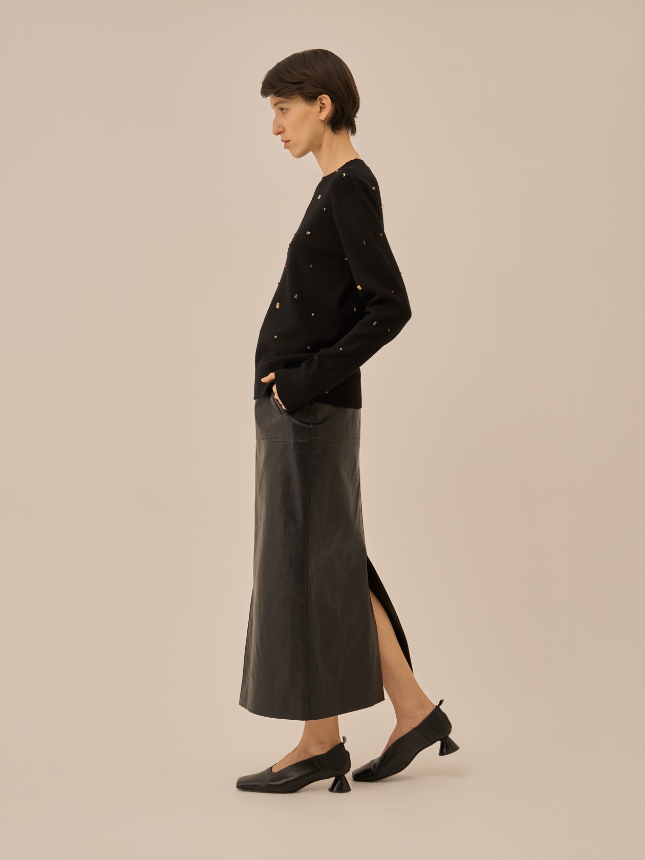 Aila glass beads&ores knit pullover BK