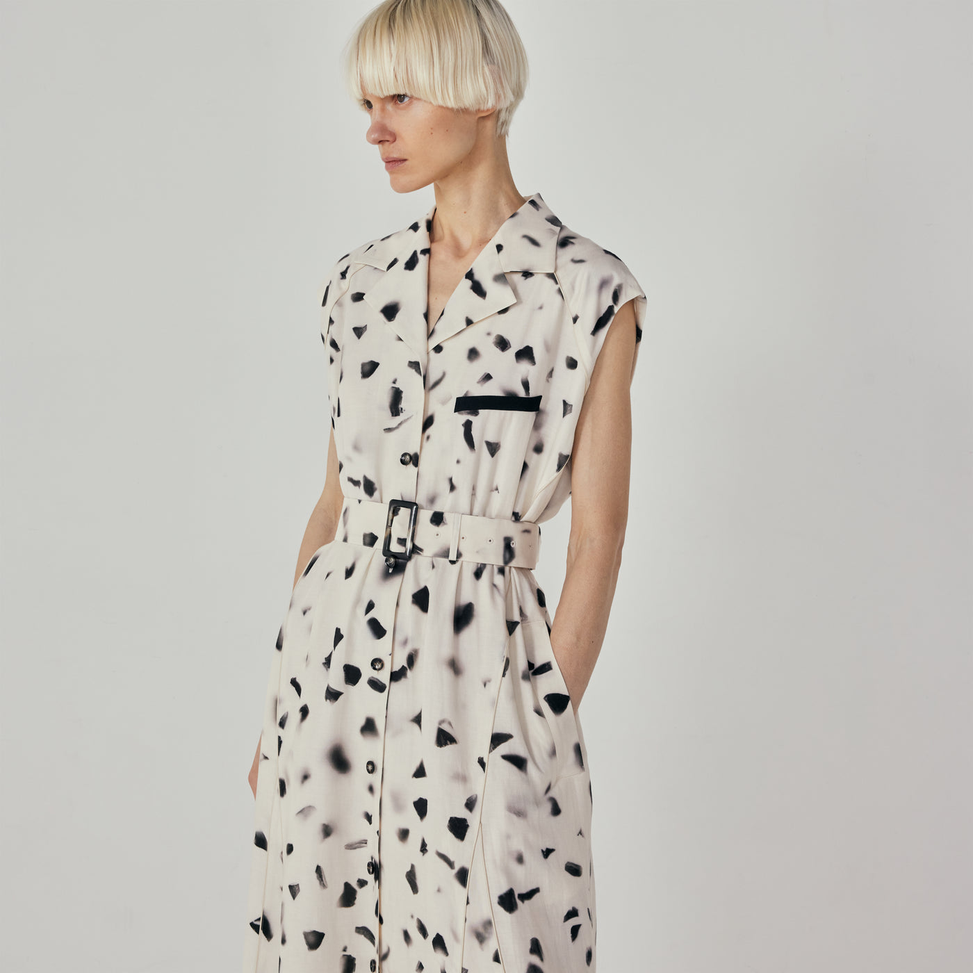 Soak stone dress IV | AKIRANAKA ONLINESTORE